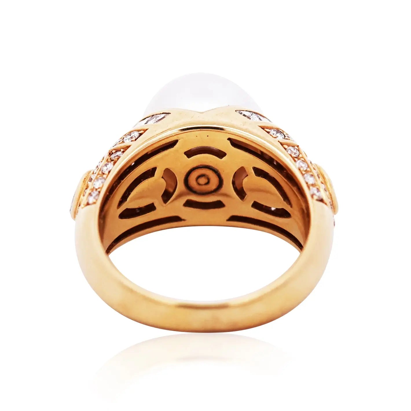 Bvlgari, 18K Gold Pearl Diamond Ring Bvlgari
