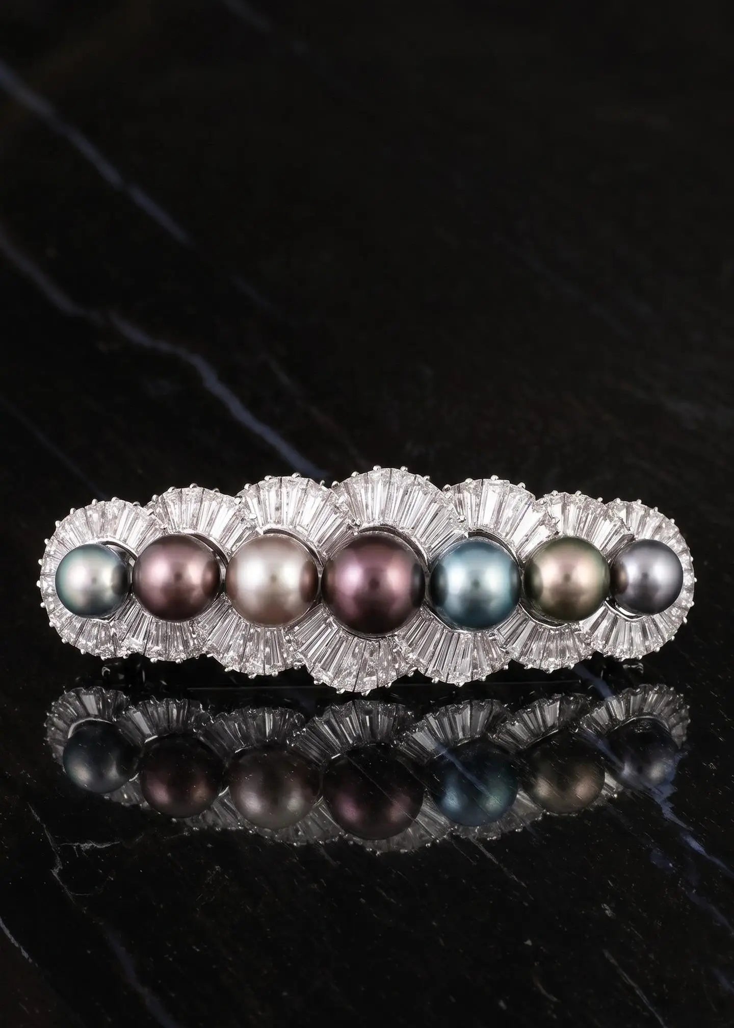 Bvlgari, Pearl Diamond Brooch