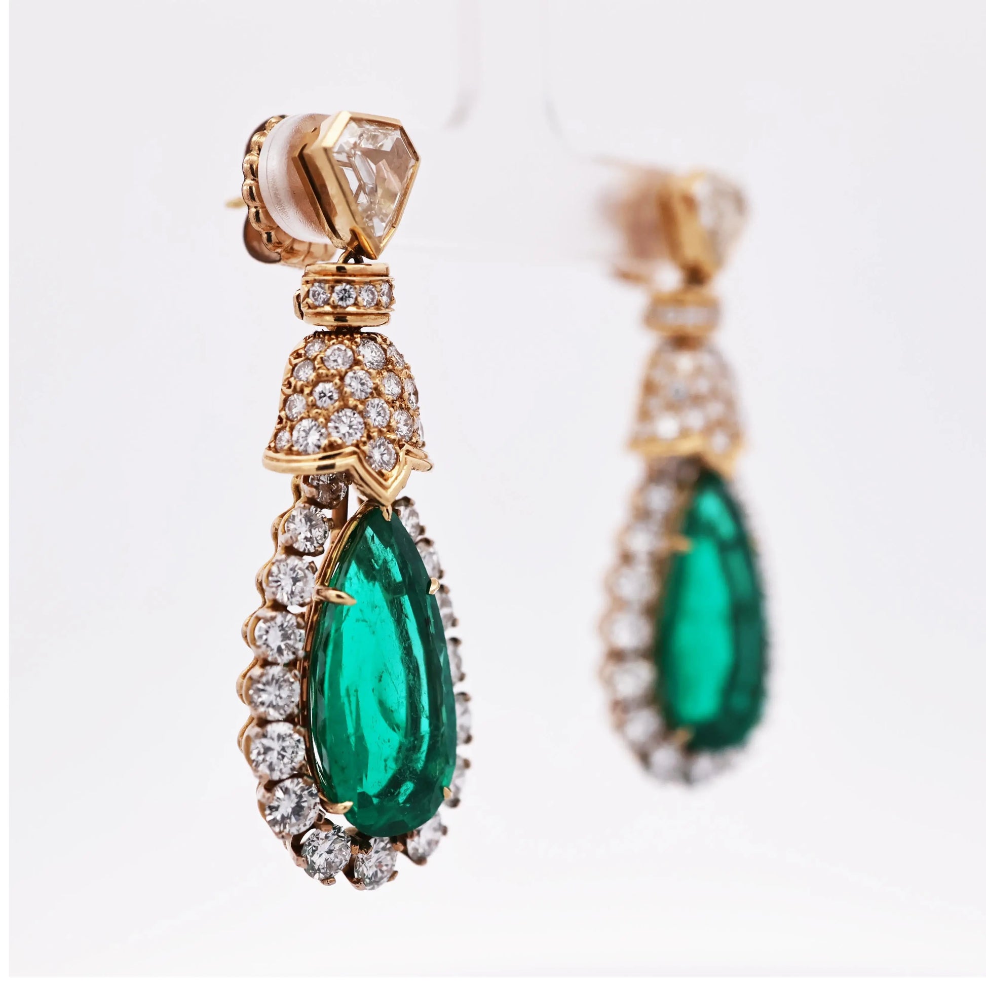 David Webb, Platinum 18K Gold Colombia Minor Emerald Diamond Earrings, AGL, Cert