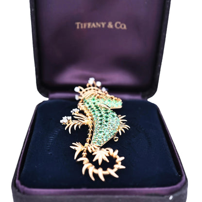 Tiffany Schlumberger, 18K Gold Tsavorite Diamond Seahorse Brooch