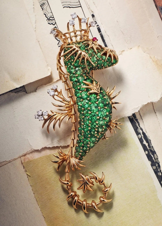 Tiffany Schlumberger, 18K Gold Tsavorite Diamond Seahorse Brooch