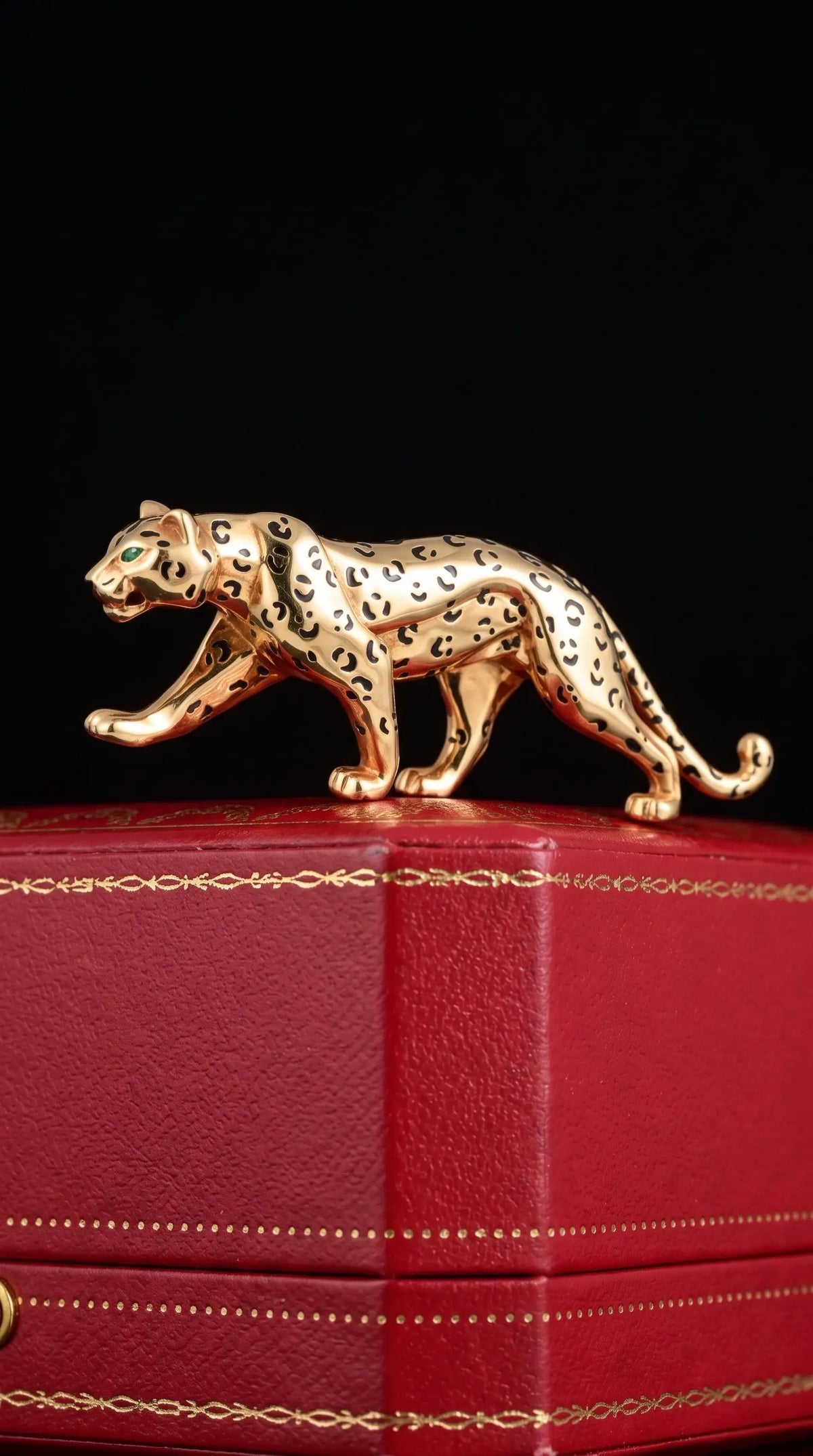 Cartier, 18K Gold Enamel Panthere Brooch