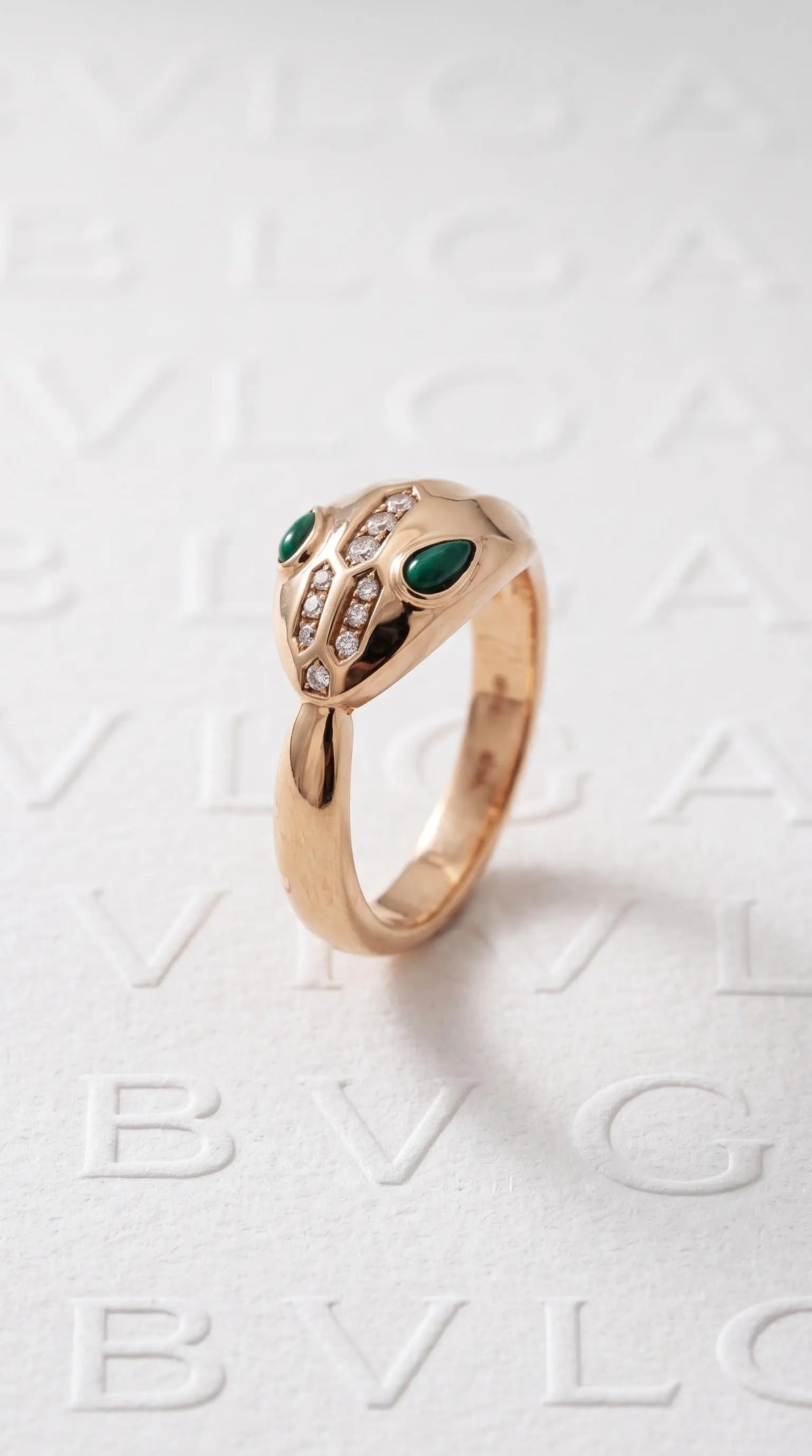 Bvlgari, 18K Gold Malachite Diamond Serpenti Ring