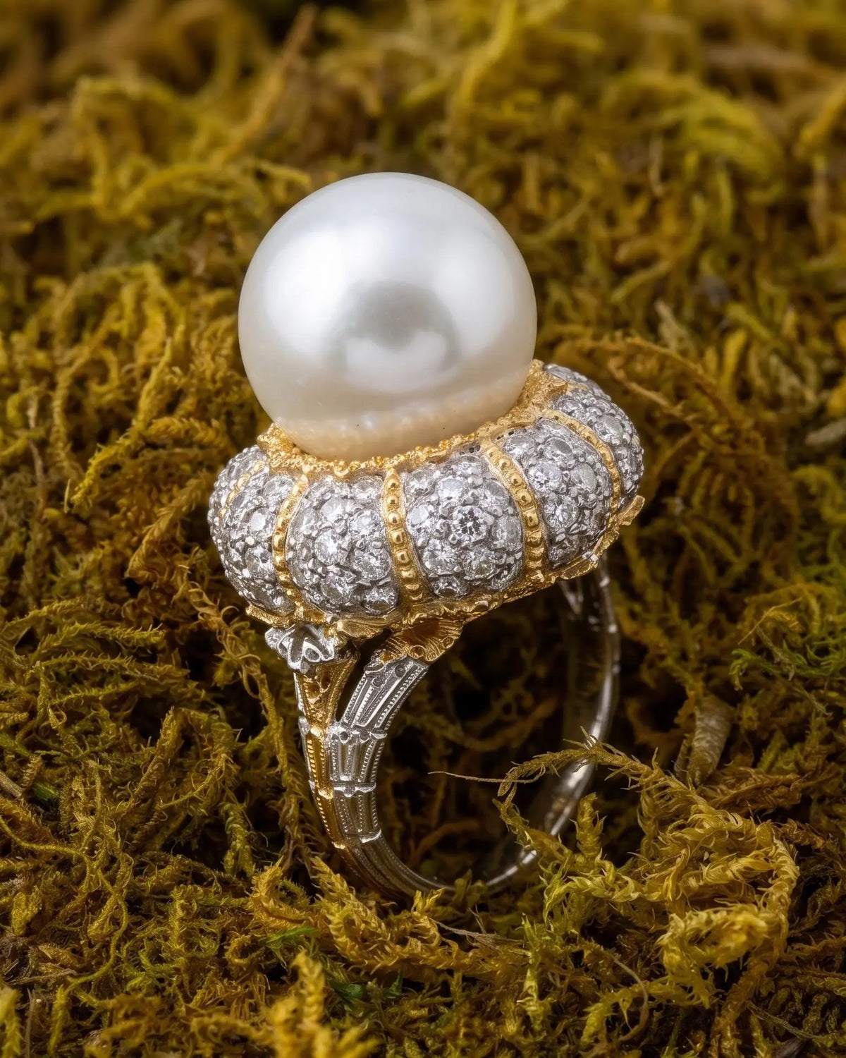 Buccellati, 18K Gold Pearl Diamond Ring