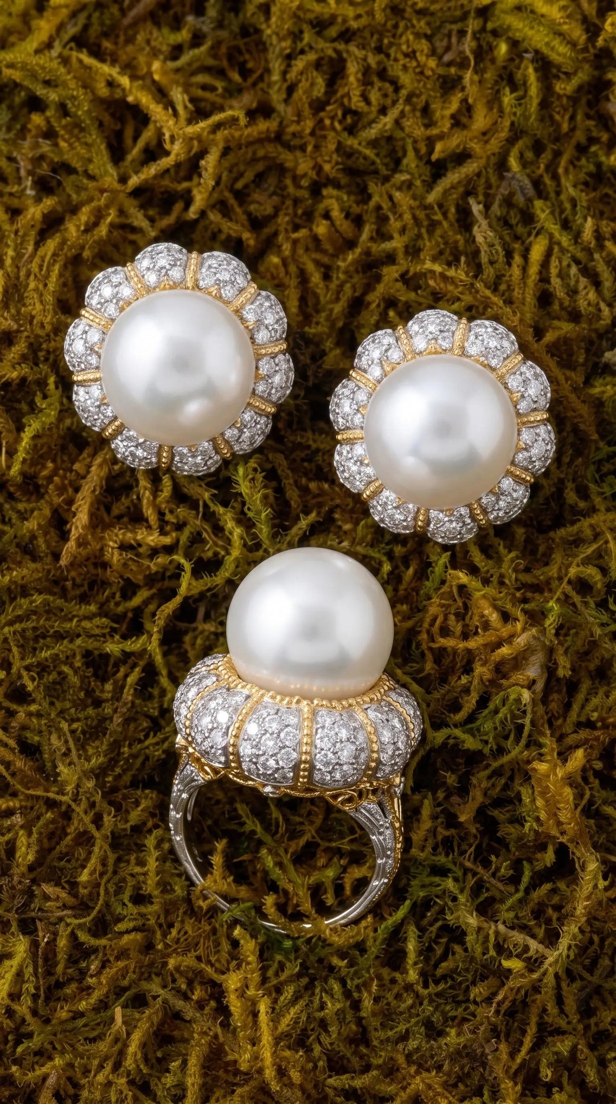 Buccellati, 18K Gold Pearl Diamond Earrings