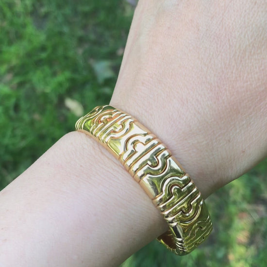 Bvlgari, 18K Gold Diamond Bangle