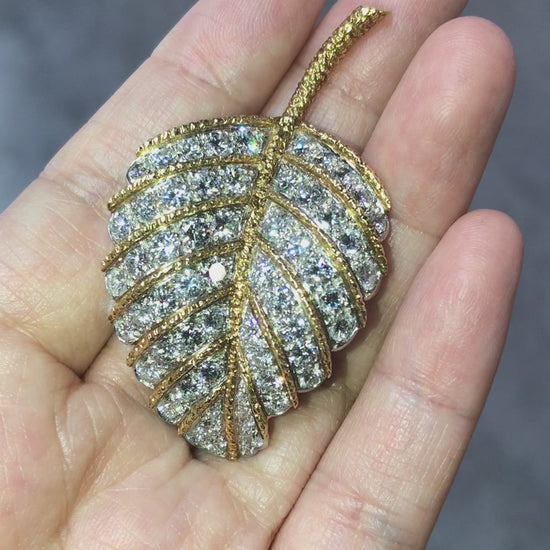 Van Cleef & Arpels, 18K Gold Diamond Leaf Brooch, IAJA