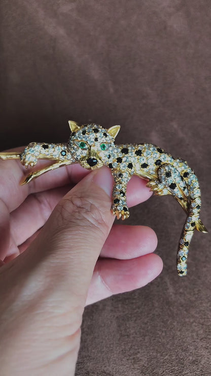 Van Cleef & Arpels, 18K Gold Diamond Onyx Emerald Feline Brooch