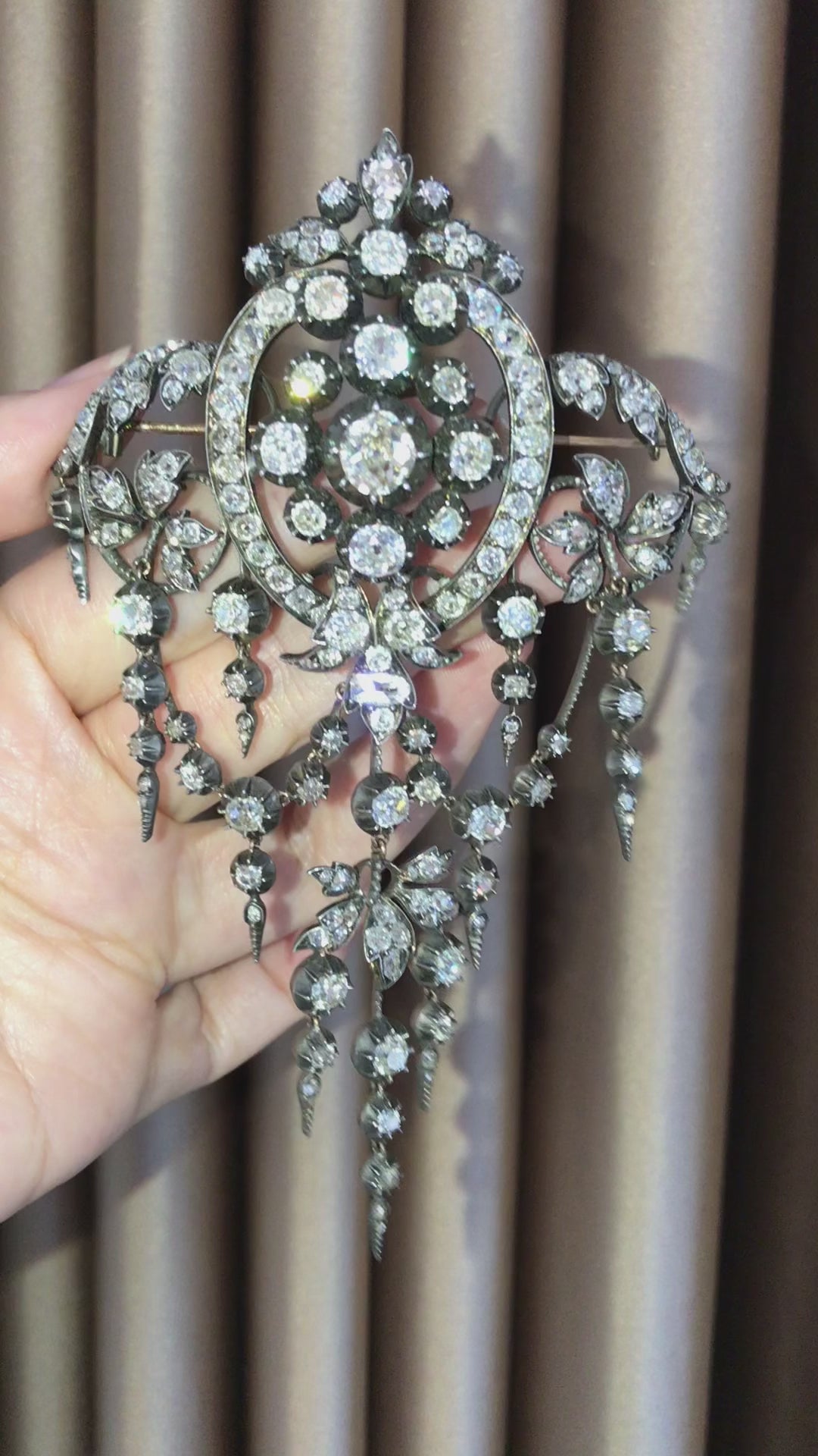 Bapst, Silver-top-Gold Diamond Brooch