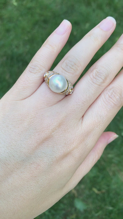 Bvlgari, 18K Gold Pearl Diamond Ring