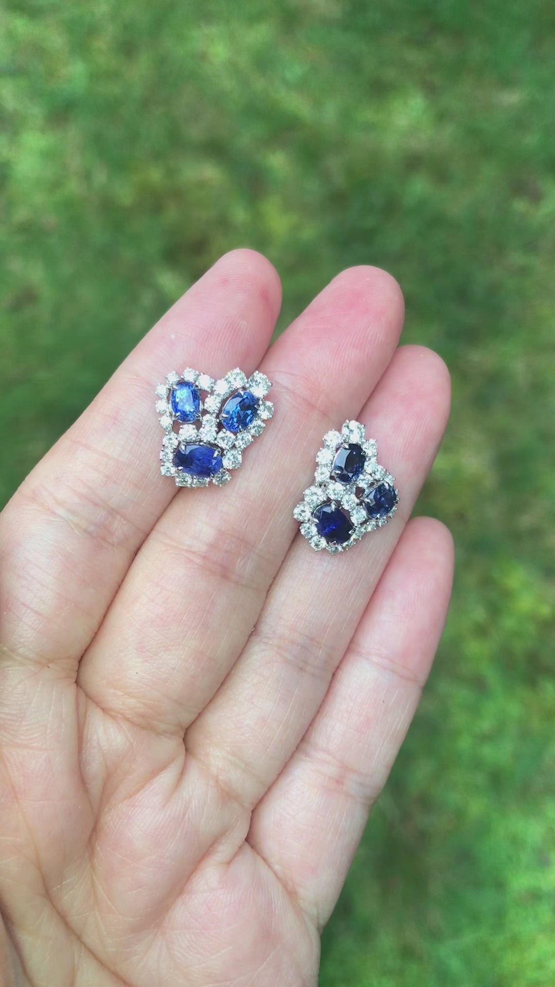 18K Gold Kashmir Unheated Sapphire Diamond Earrings, GIA
