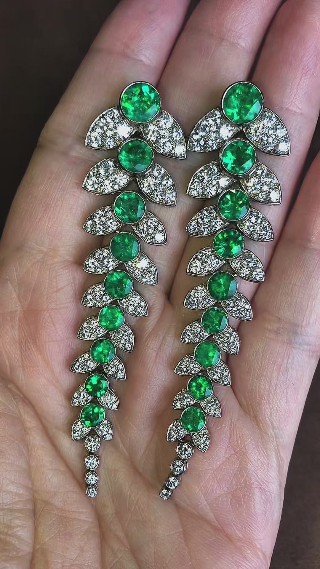18K Gold Emerald Diamond Earrings