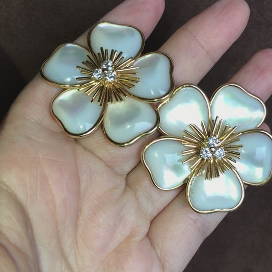 Van Cleef & Arpels, 18K Gold Mother-of-Pearl Diamond Flower Earrings