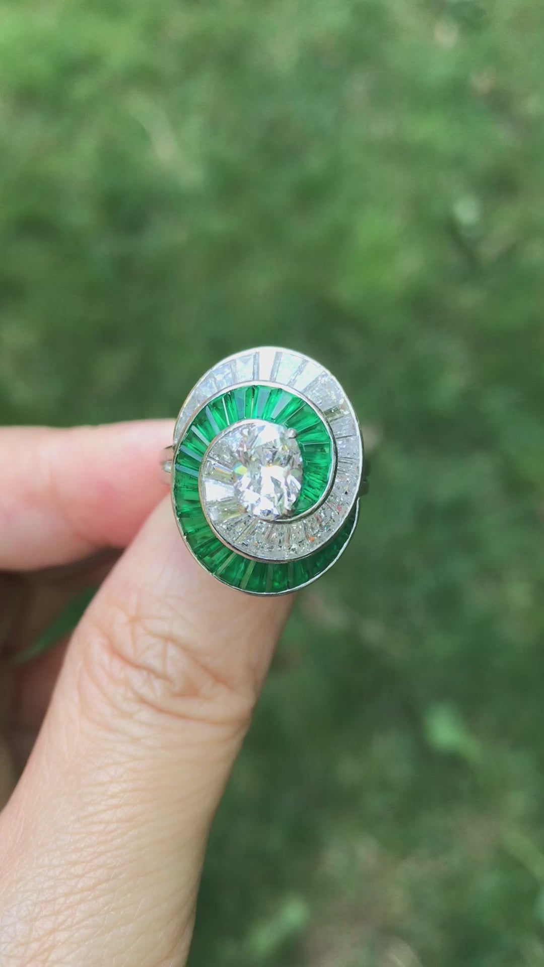 Oscar Heyman, Emerald Diamond Ring, Certificate