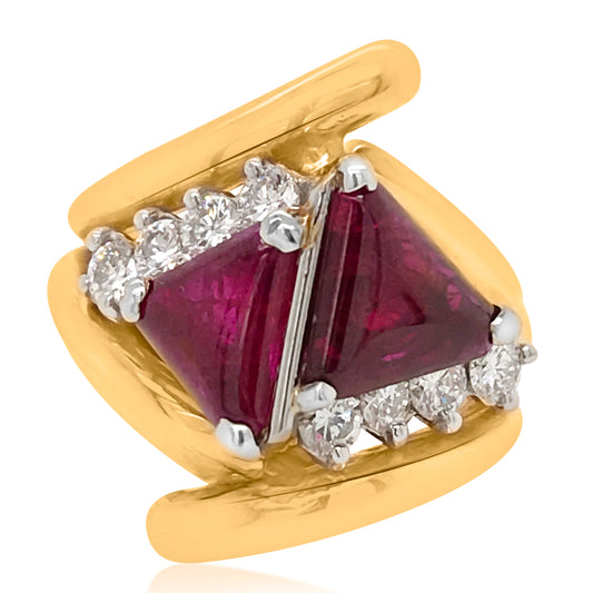 18K Gold Ring with two Triangle-shaped Ruby and round Diamond - Lueur Jewelry